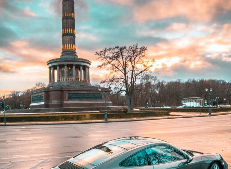 Du möchtest Porsche fahren und Millionär durch Fußball Wetten werden? Mit Sportwetten reich werden ist möglich, erfahre wie von unseren Experten / Profis.