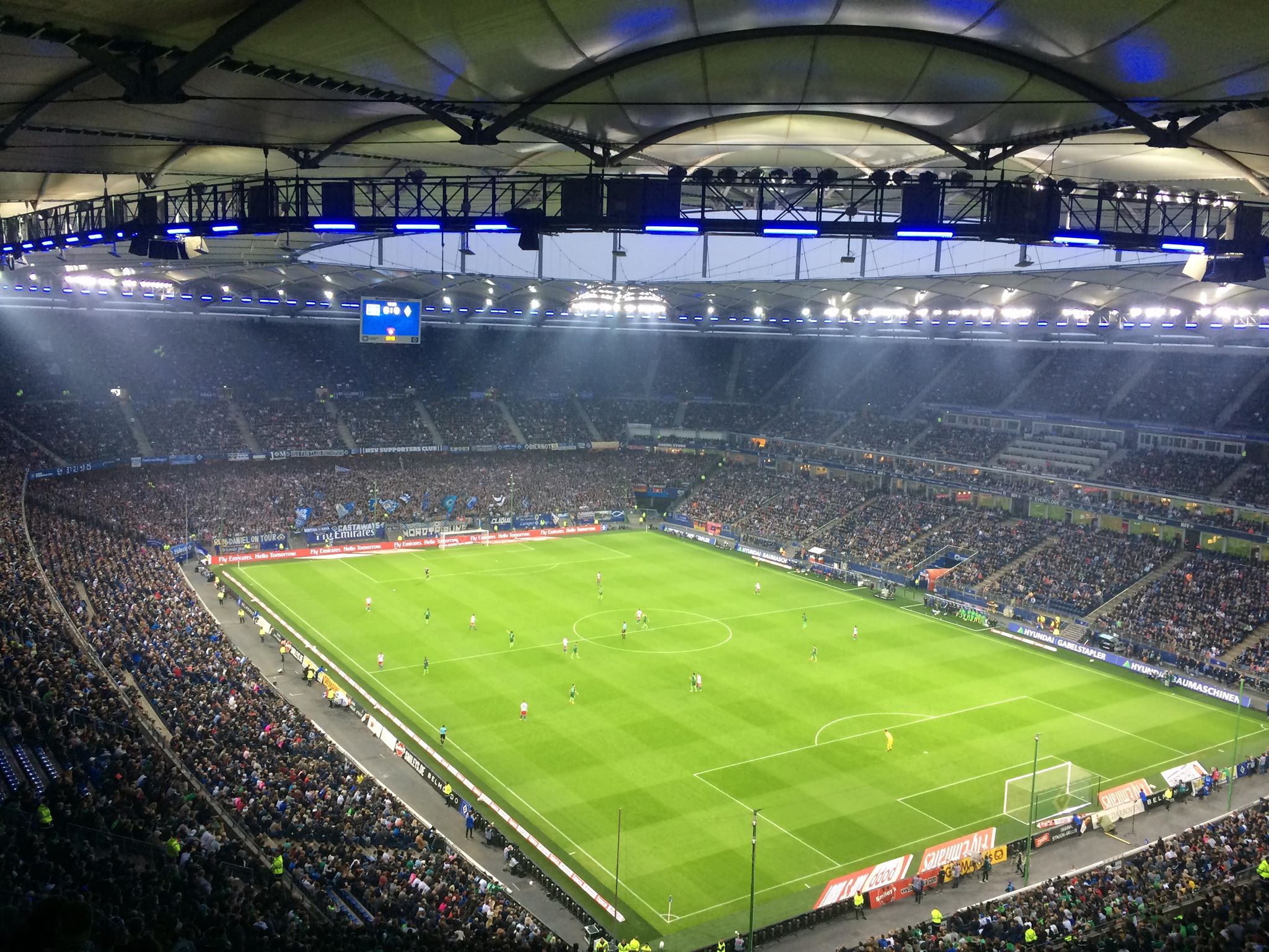 Ein Sportwetten Experte hat sehr häufig die Möglichkeit Fußballspiele live im Stadion zu verfolgen. Werde auch du zum Profi für Fußball Wetten.